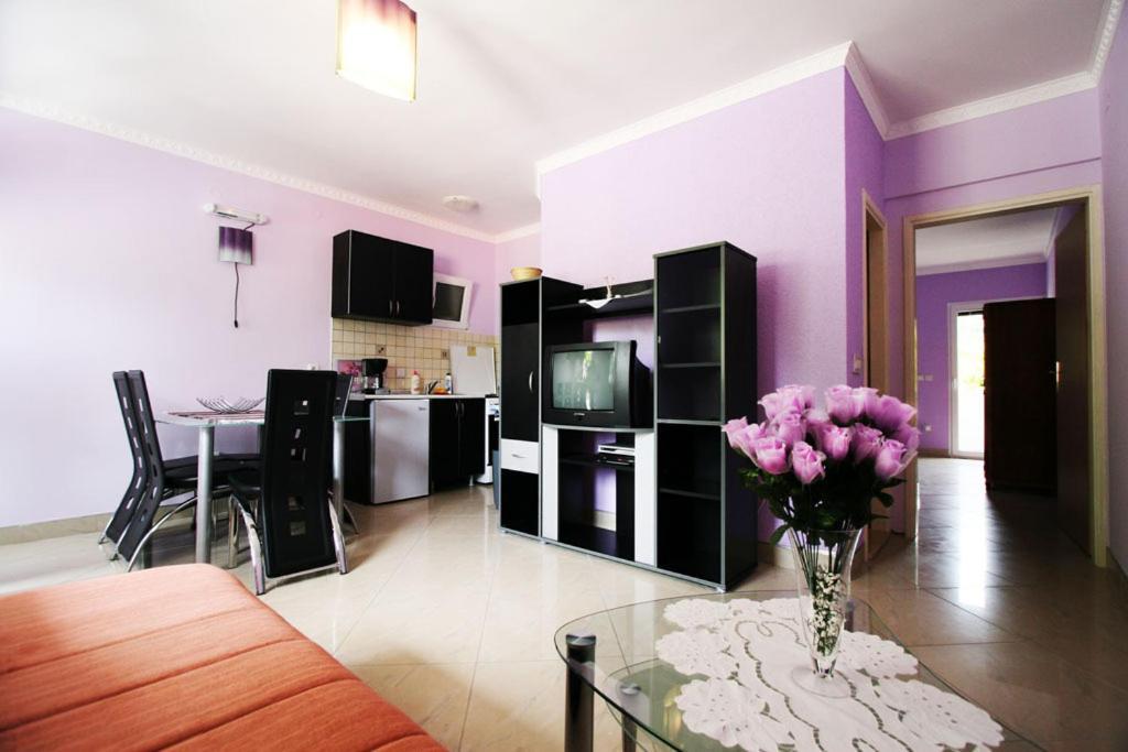 Paunovic Apartments Tivat Habitación foto