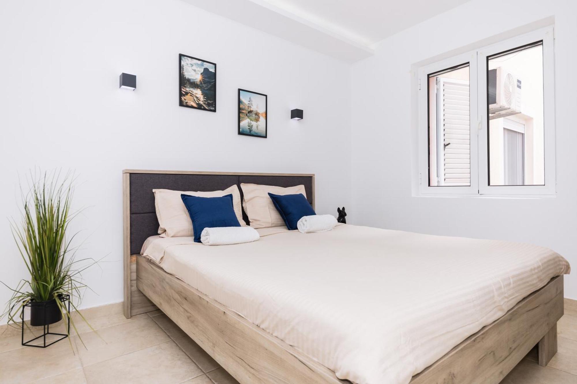 Paunovic Apartments Tivat Exterior foto