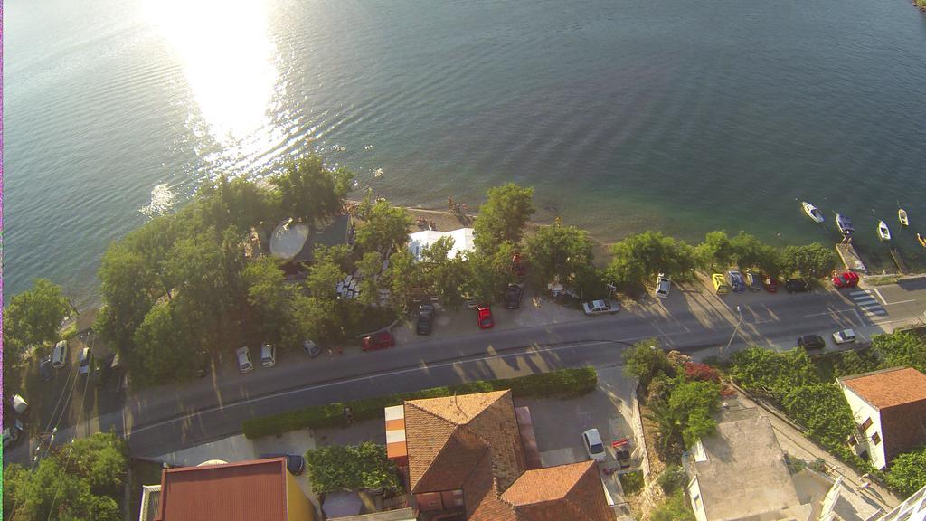 Paunovic Apartments Tivat Exterior foto